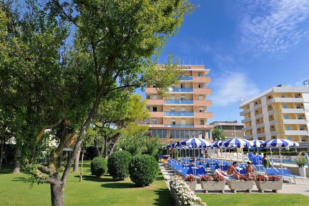 Hotel Palace Μπιμπιόνε Εξωτερικό φωτογραφία