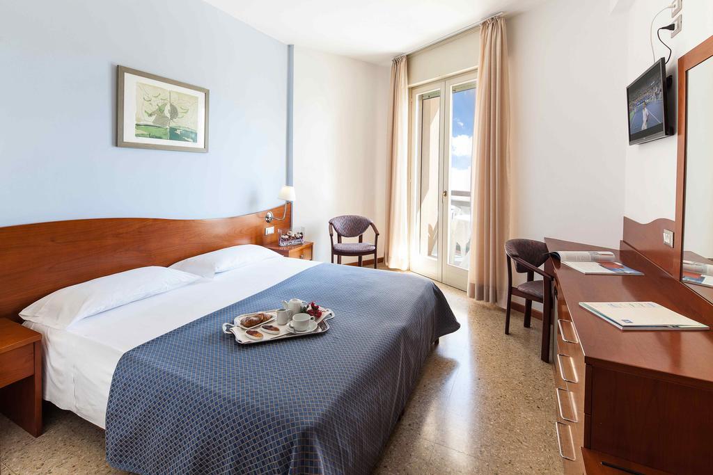 Hotel Palace Μπιμπιόνε Εξωτερικό φωτογραφία