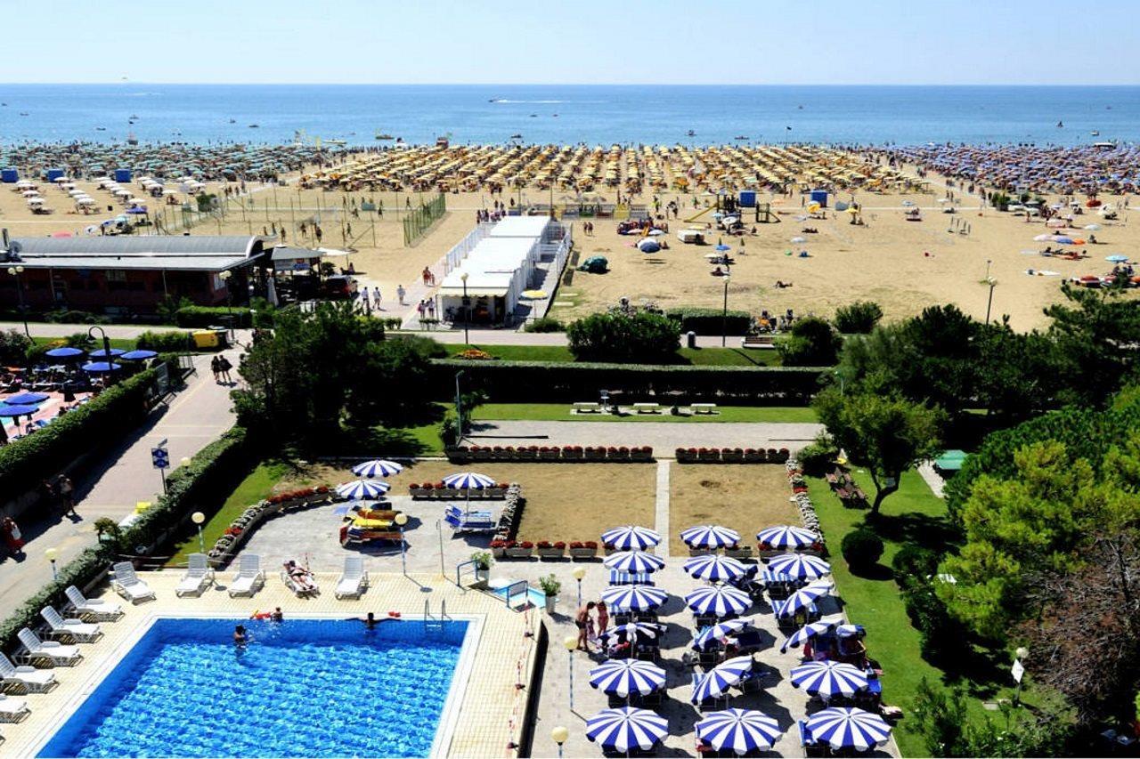 Hotel Palace Μπιμπιόνε Εξωτερικό φωτογραφία