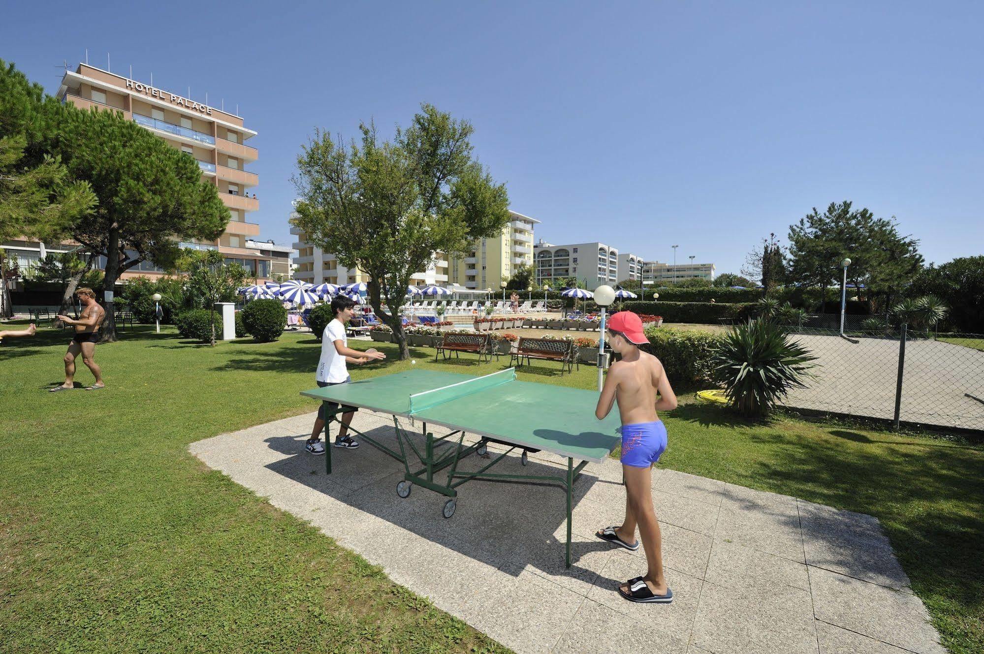 Hotel Palace Μπιμπιόνε Εξωτερικό φωτογραφία